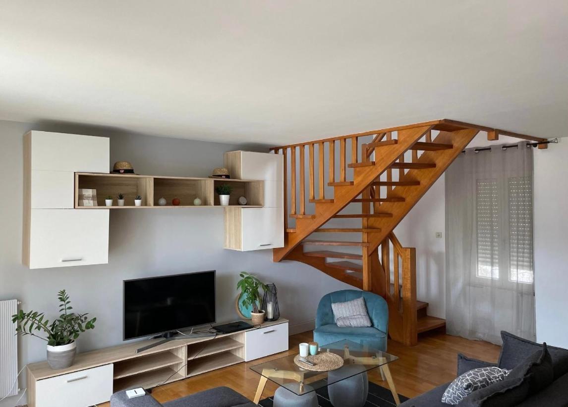 Charmant Appartement Avec Terrasse Entre Centre-Ville Et Plages De 孔卡尔诺 外观 照片