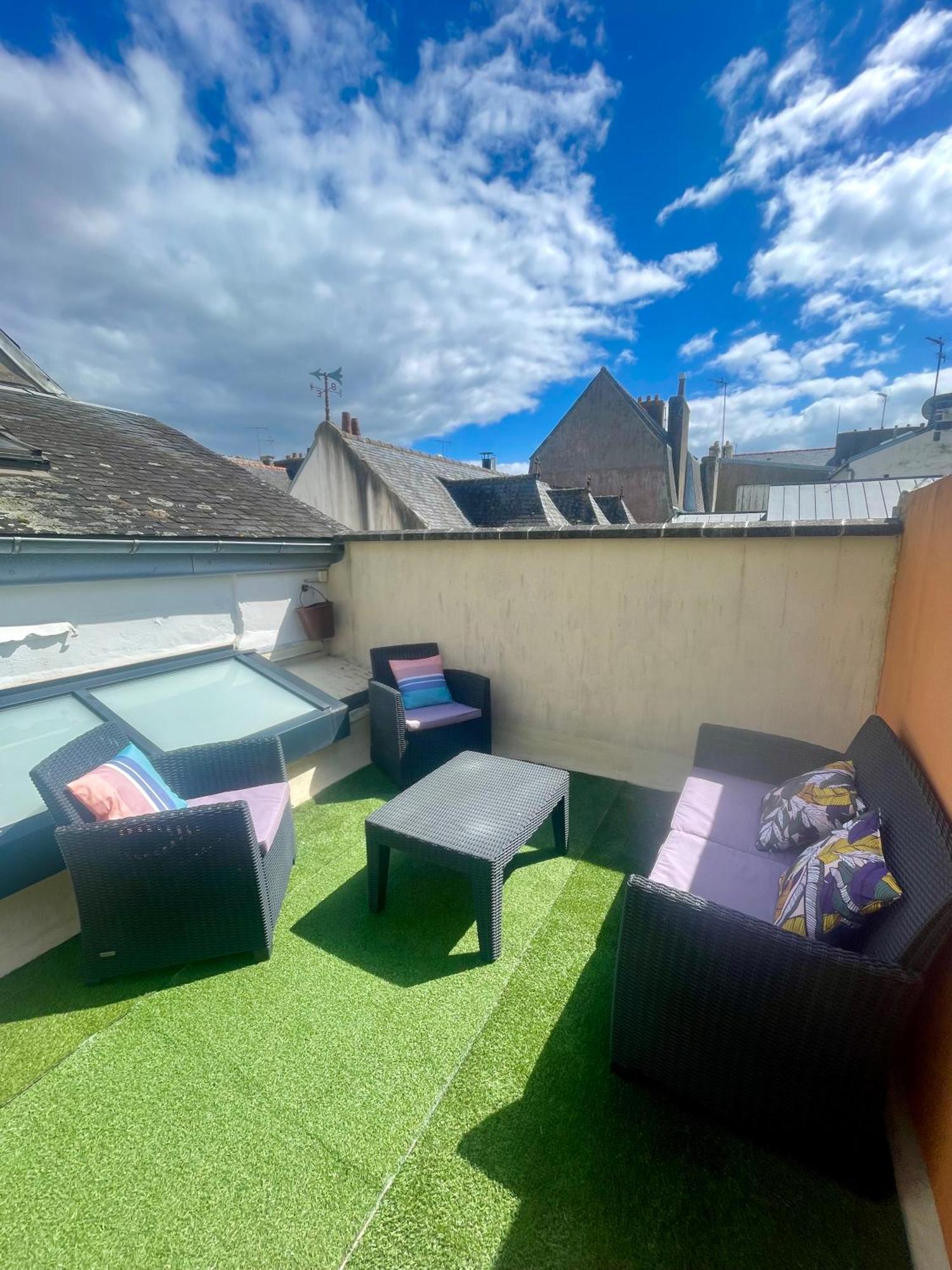 Charmant Appartement Avec Terrasse Entre Centre-Ville Et Plages De 孔卡尔诺 外观 照片